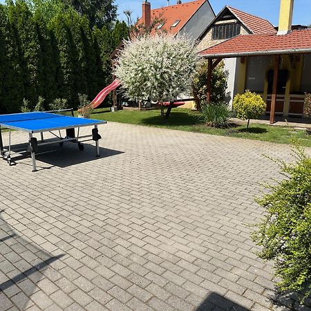 Arviz Apartman Seghedin Exterior foto